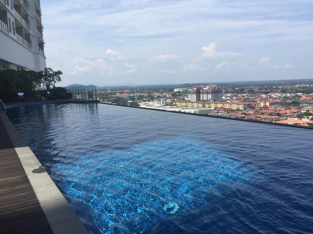 Sea & City View@Silverscape Malacca Exterior photo
